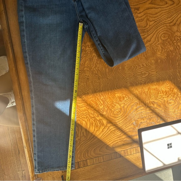 L'AGENCE Classic Blue Straight Leg Jeans - Picture 8 of 9